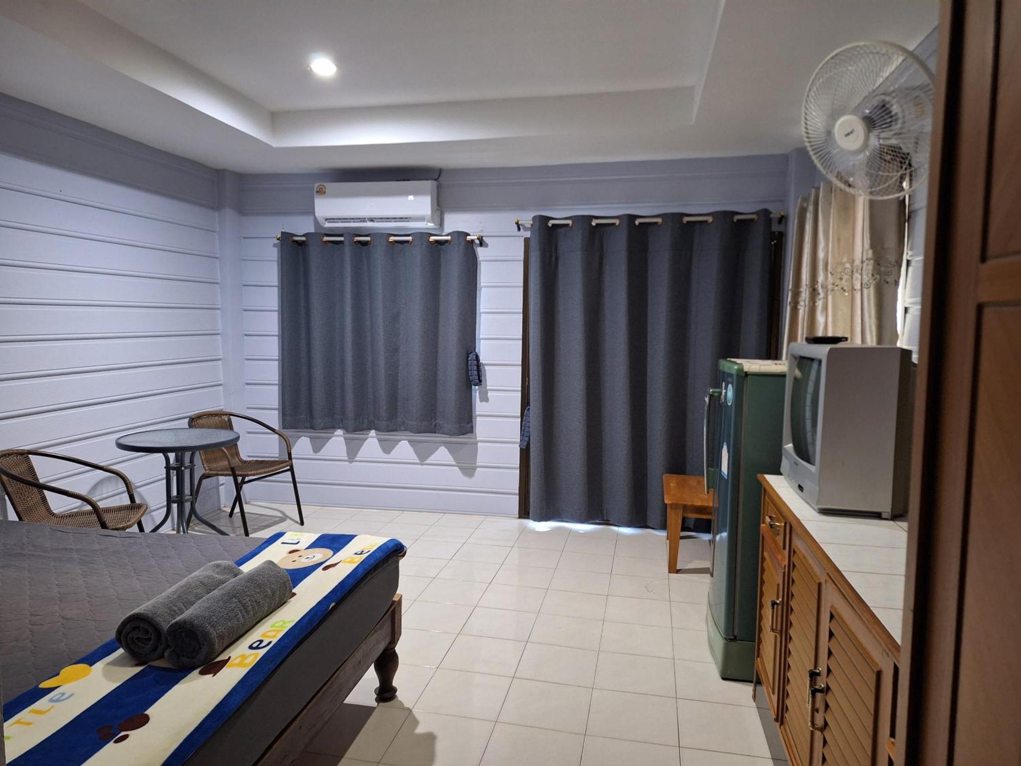 Phonsomboon Guesthouse Ko Tao Ngoại thất bức ảnh